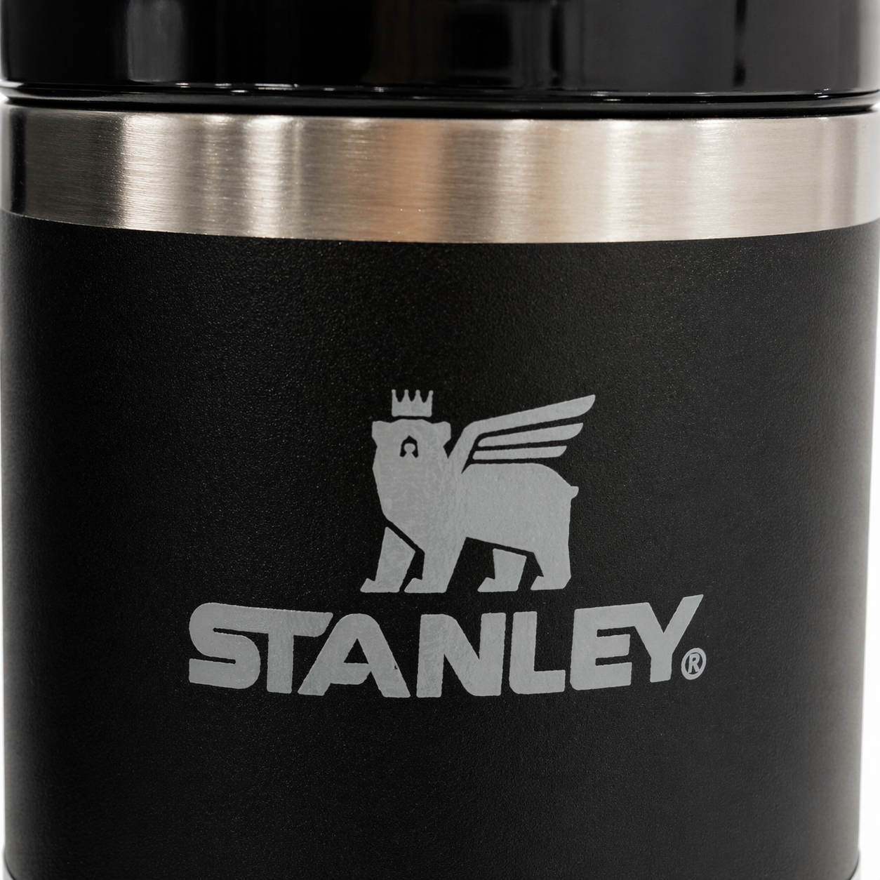 Givana Stanley Glow Tumbler mug in vibrant colors, featuring a glow-in-the-dark finish and sleek design for hot and cold drinks