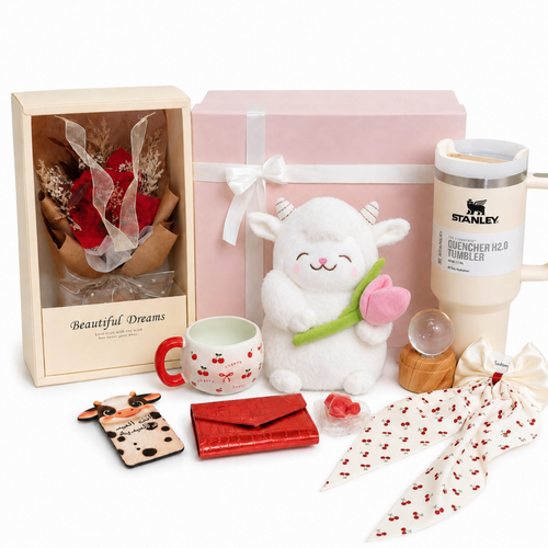 Cherry Red & Cream 9 Gifts Eid Al-Adha Box 🍒🤍
