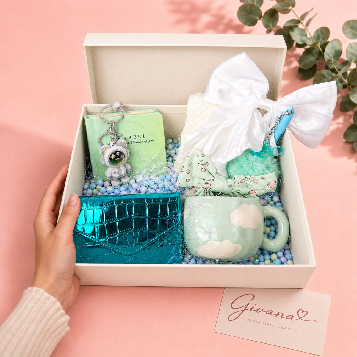 Mint  Lovers – The 8 Surprises Gift Box 💚 | ✨ (8 Gifts Inside)✨