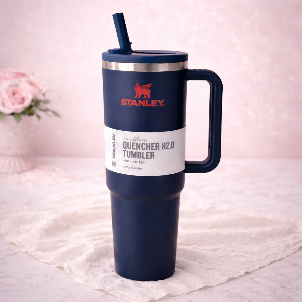 Givana Stanley Navy Elite no-spill tumbler mug with leakproof lid, navy blue color, made of durable, premium-quality material
