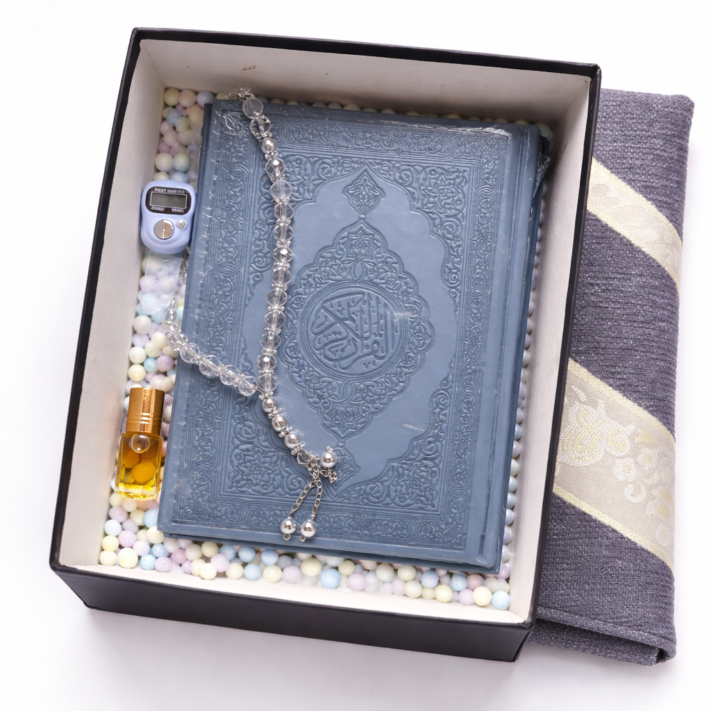 Blue Islamic gift box by Givana with intricate patterns, featuring a sturdy lid and elegant design for special occasions.