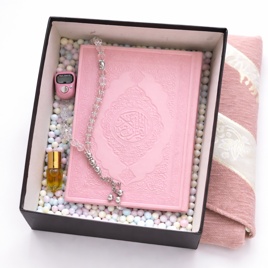 Pink Islamic gift box by Givana with decorative design, ideal for special occasions and religious celebrations.