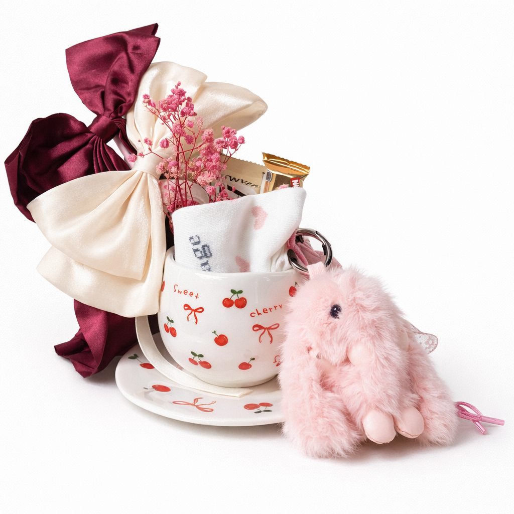 Givana mug gift set featuring a decorative mug with a matching gift box, perfect for special occasions.